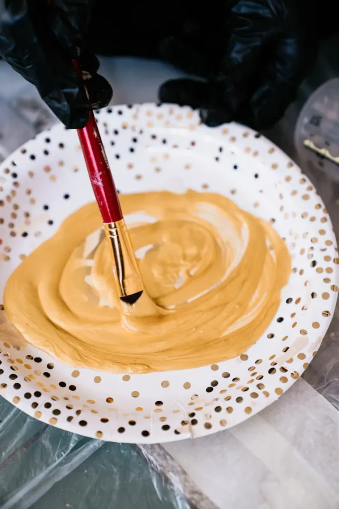 kunst-mit-kind-laura-herter-gold-farbe
