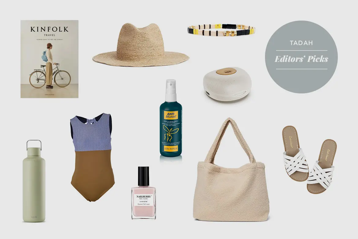 Tadah-hello-summer-lieblingsstueecke-buch-hut-armband-kopfhoerer-badeanzug-trinkflasche-nagellack-antibrumm-tasche-sandalen-headerbild
