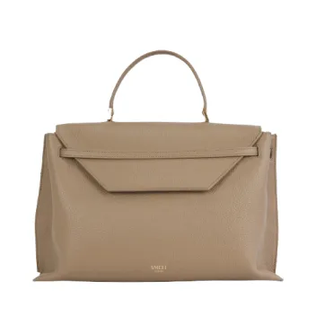 tadah-female-founders-lieblingsstuecke-ameli-zurich-tasche-leder