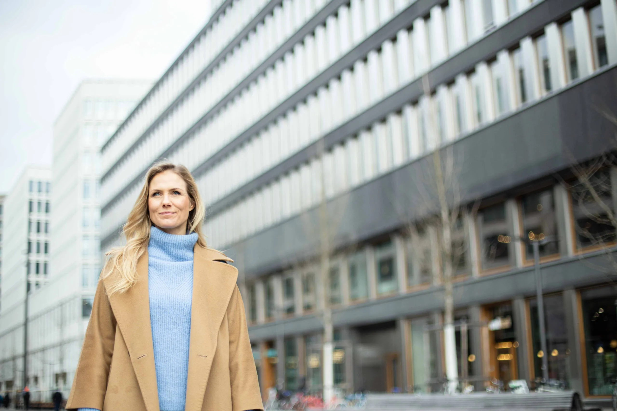 Frauen-Finanzen-Vorsorge-Nadine-Juergensen-Vereinbarkeit-Mantel-Europaallee