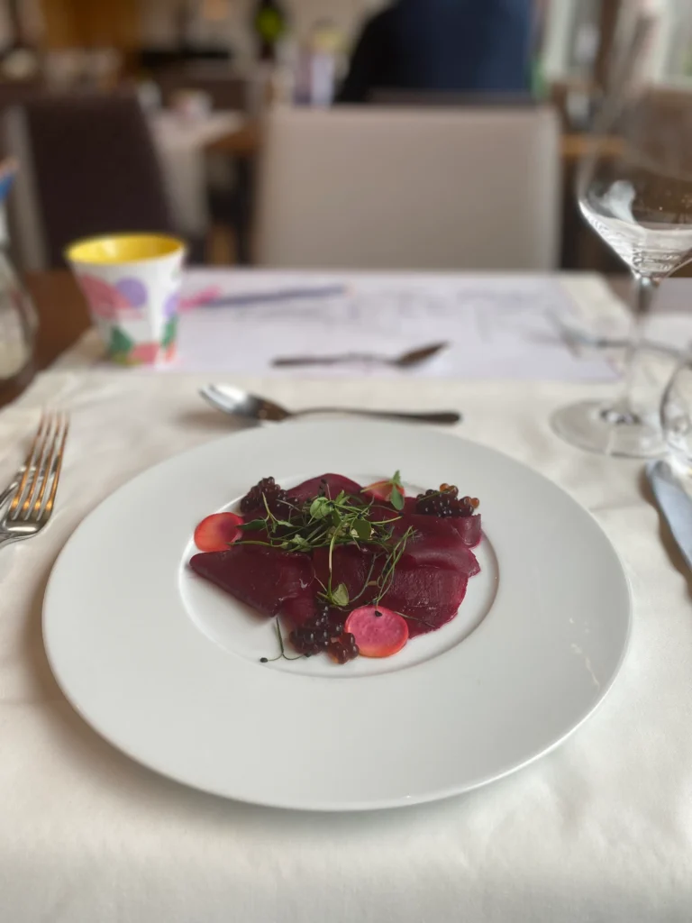 vorspeise-carpaccio-maerchenhotel-braunwald
