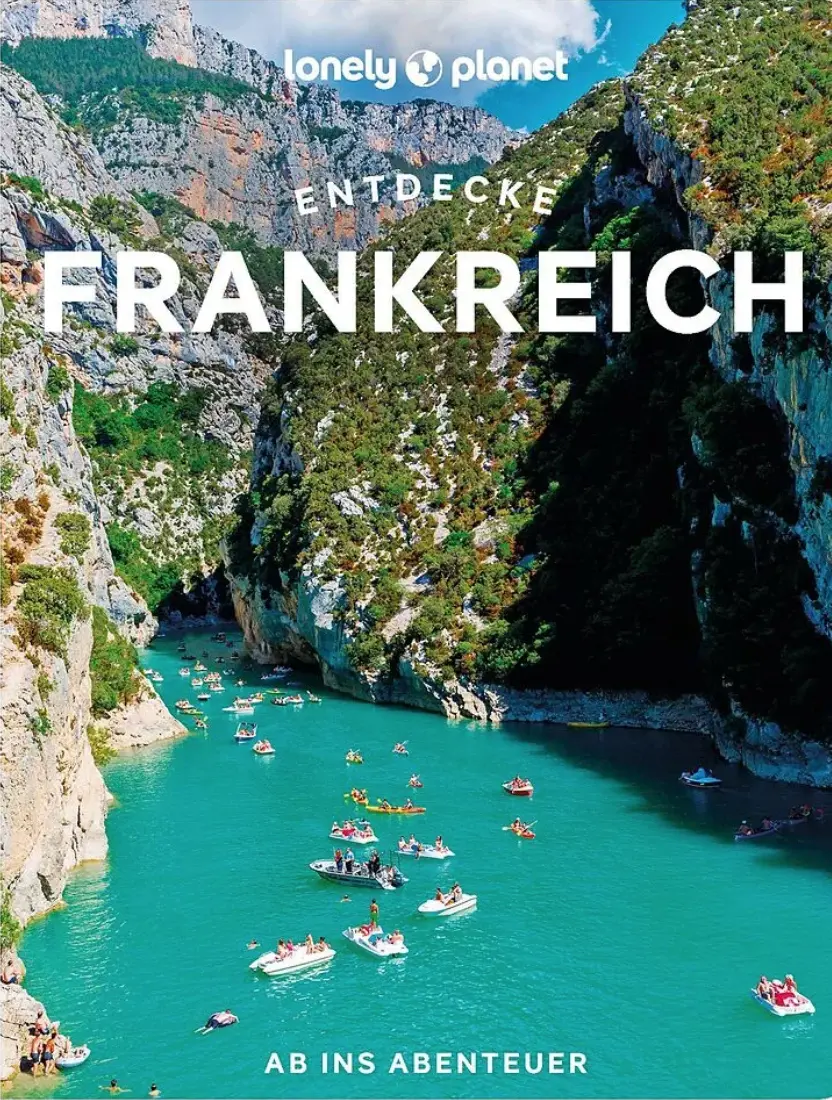 reisefuehrer-frankreich-lonely-planet-meer-boote-bucht-felsen